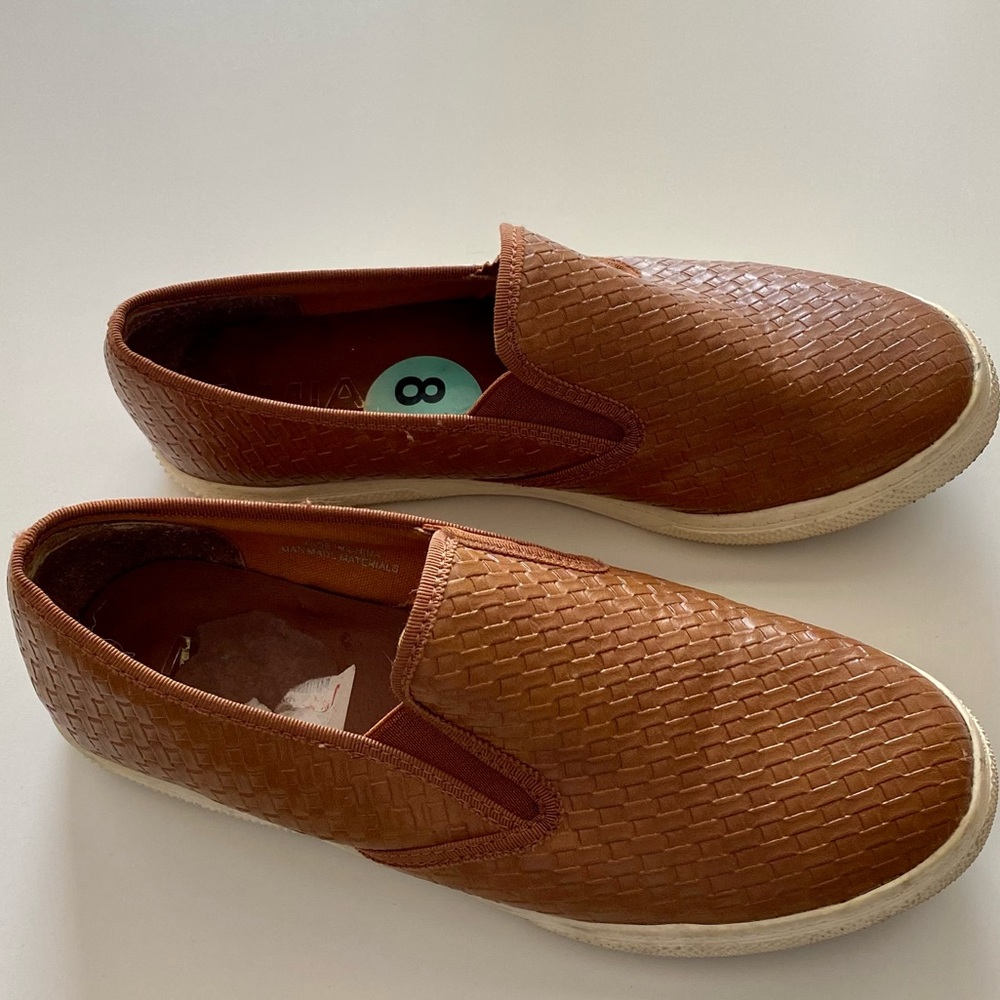 MIA slip-on sneakers size 8